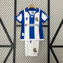 Camiseta Real Sociedad 24/25 - Niños (Pantalón Corto Incluido)